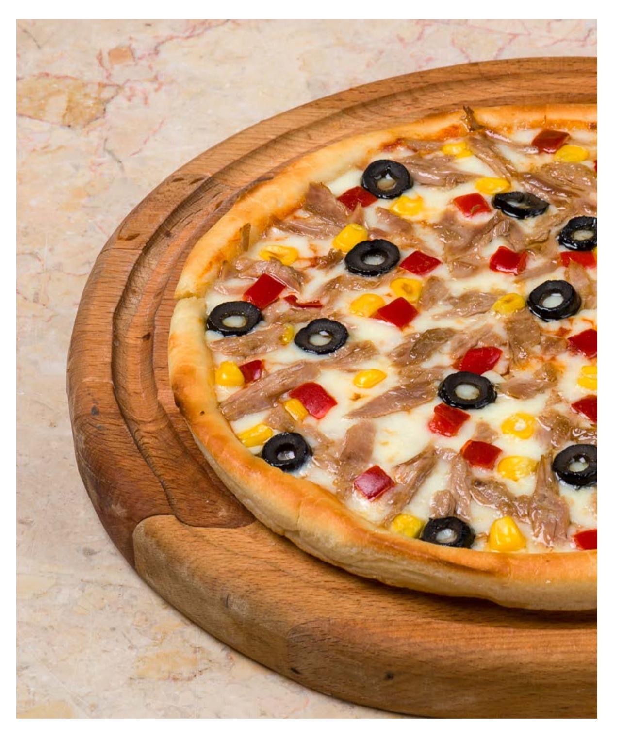 Ton balıklı pizza