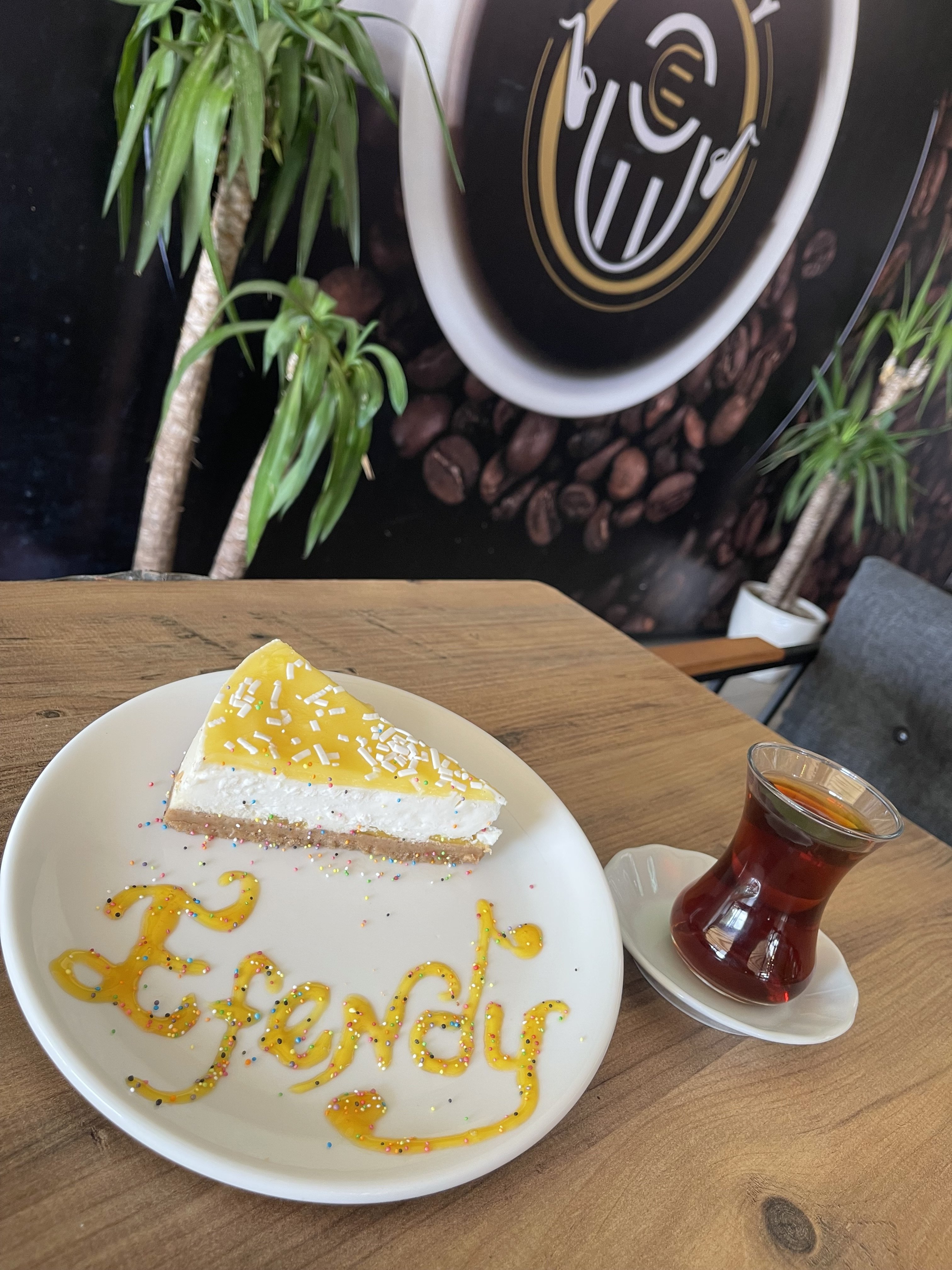 Limonlu cheesecake