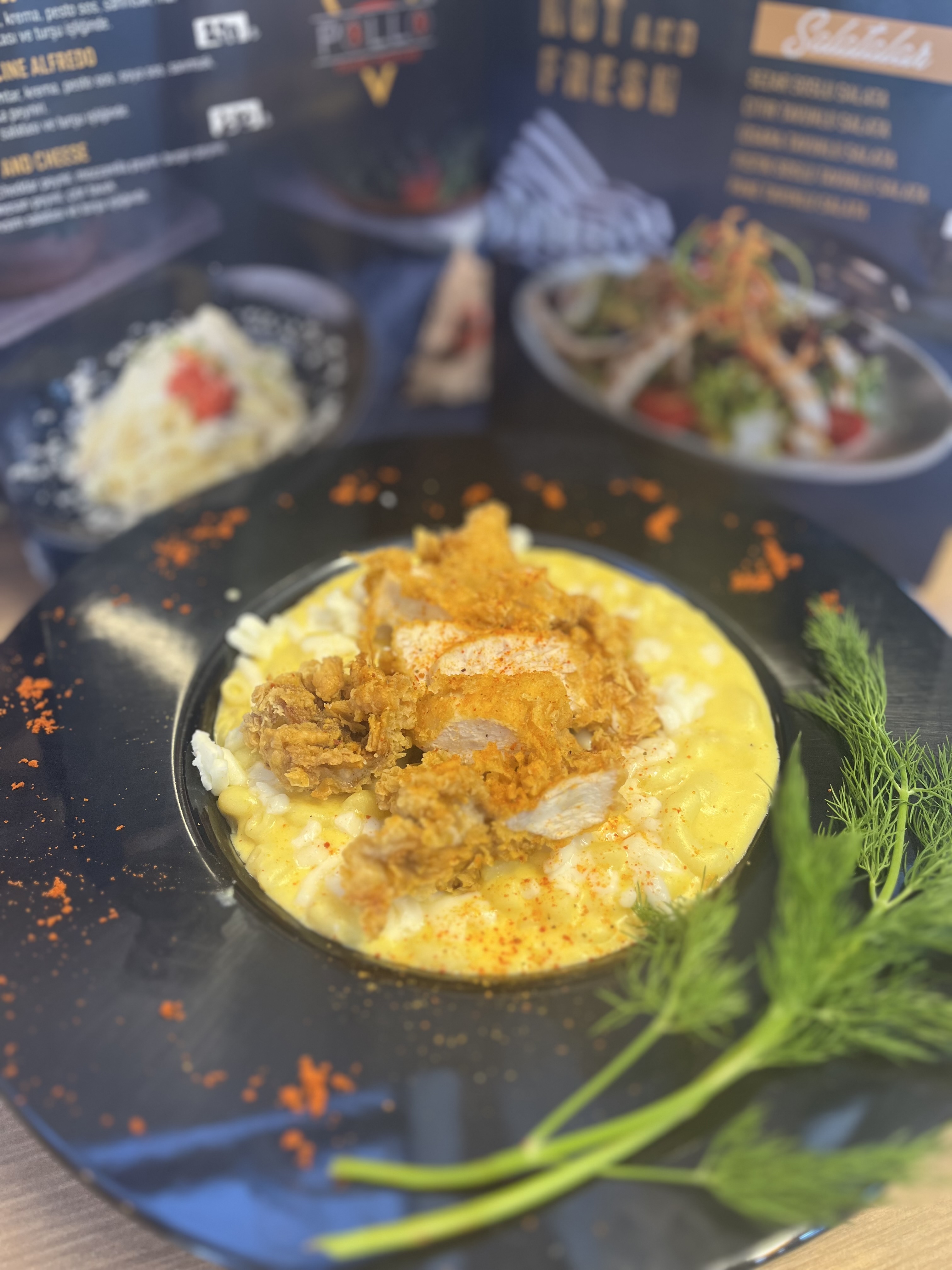 MAC AND CHEESE